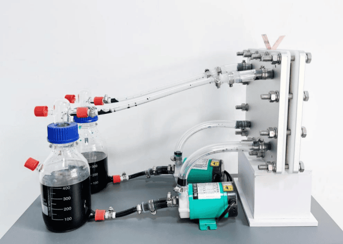 Lab-Scale Vanadium Redox Flow Battery (3W/20W/100W)